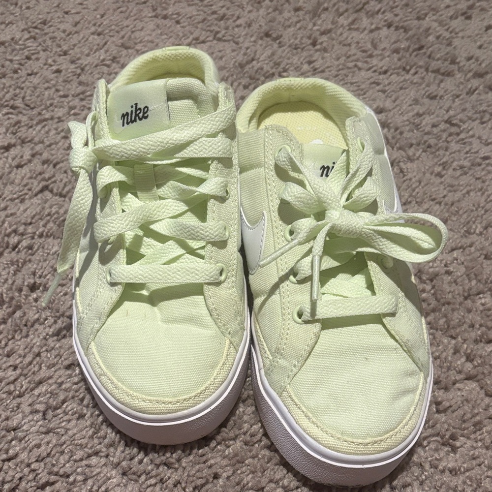 Nike Kids Light Green Sneakers